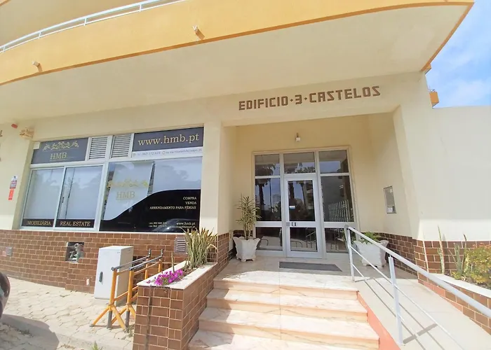 Tres Castelos Rocha Fantastic 아파트 *